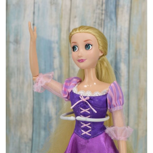 RARE Disney Store Tangled Rapunzel 16" Singing Doll 🎵When Will My Life Begin🎵 - Picture 2 of 12
